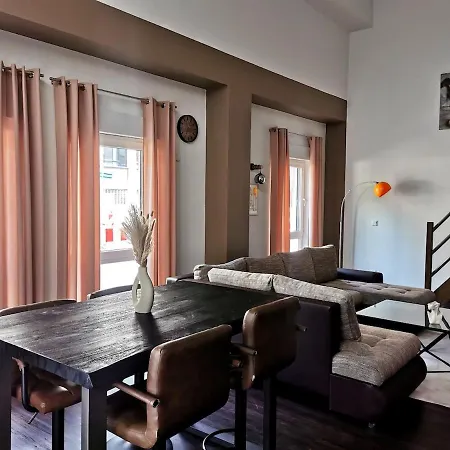 Charmantes Loft-apartment 2 Min Zum Hauptbahnhof Apartmán