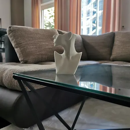 Charmantes Loft-apartment 2 Min Zum Hauptbahnhof Apartman *